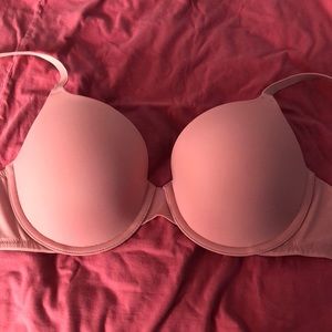 Victoria Secret Pink bra. Brand new. Never worn!